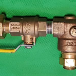 Liquid Evacuation Valve Assembly (90deg old style Rego Chek-Lok)